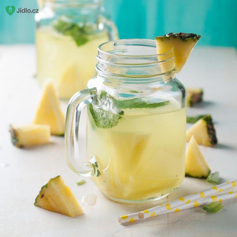 Ananasová limonáda