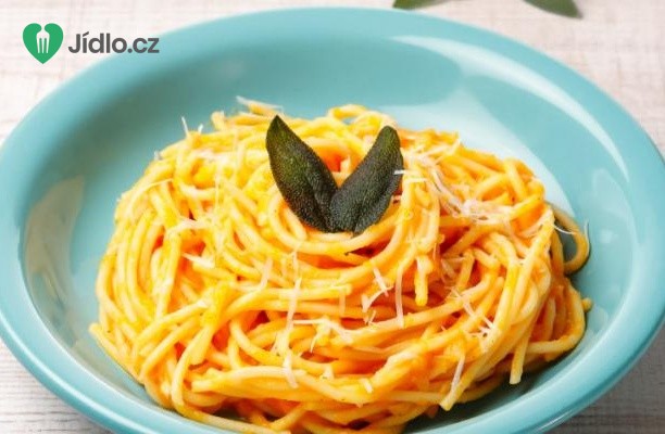 Špagety s dýňovou omáčkou a česnekem recept