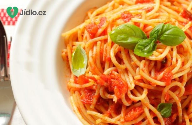 Špagety s omáčkou z čerstvých rajčat recept