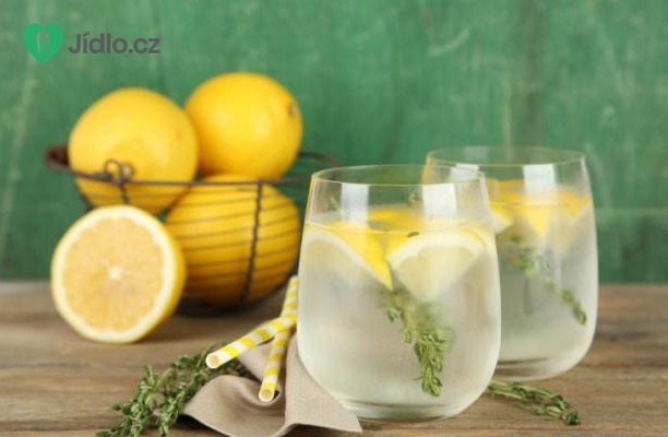 Citronová limonáda s tymiánem recept