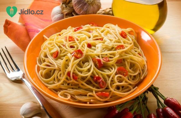 Špagety aglio olio e peperoncino recept