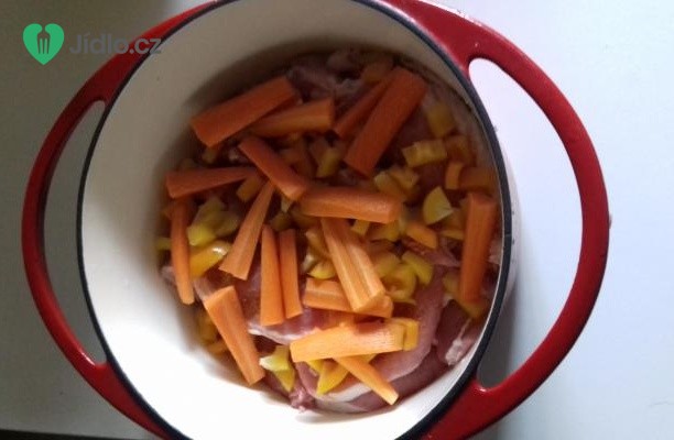 Vepřová pečeně s mrkví a paprikou recept