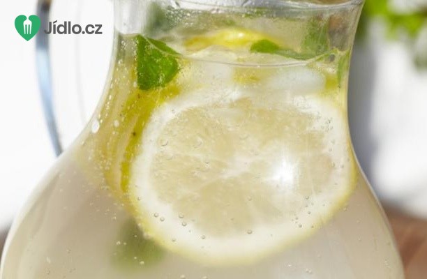 Zázvorová limonáda s  medem a citronem recept