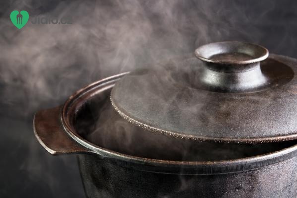 Nepostradatelné kuchyňské nádobí –⁠ hrnce, pánve, kastroly