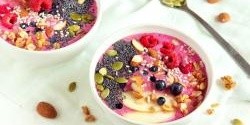 Smoothie bowl s borůvkami - snídaně plná vitamínů